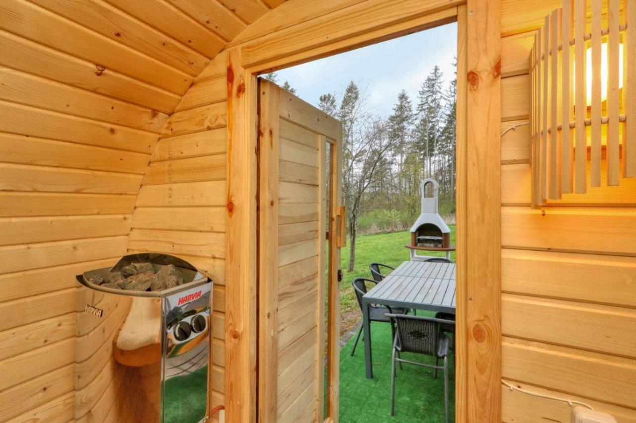 Seepark Kirchheim Ferienhaus Bei Zeta Mit Sauna Kirchheim (Hessen) Exterior foto